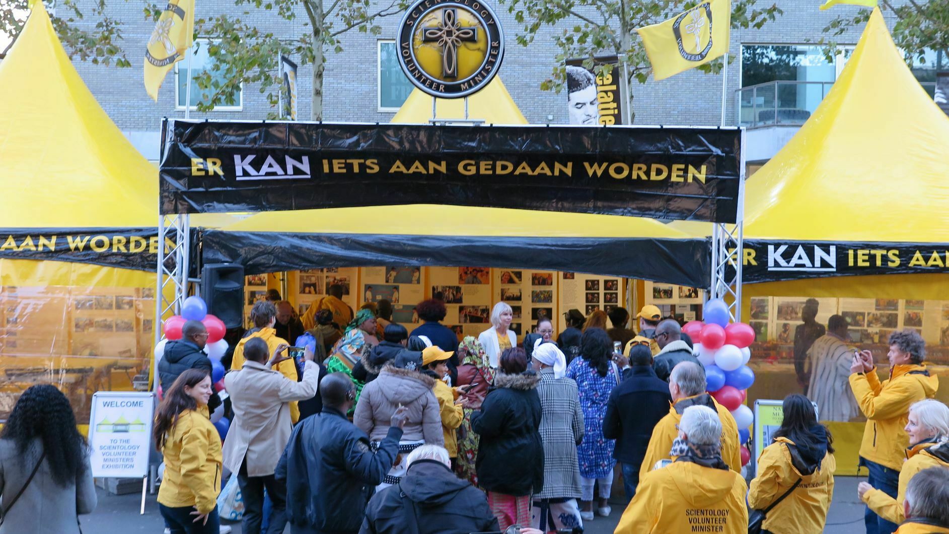 Volunteer Ministers Tent in Amsterdam
